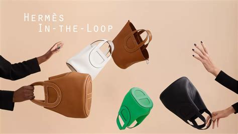 Hermès In the Loop手袋送上兩種尺寸，隨手一拎就輕盈出門的豬 .